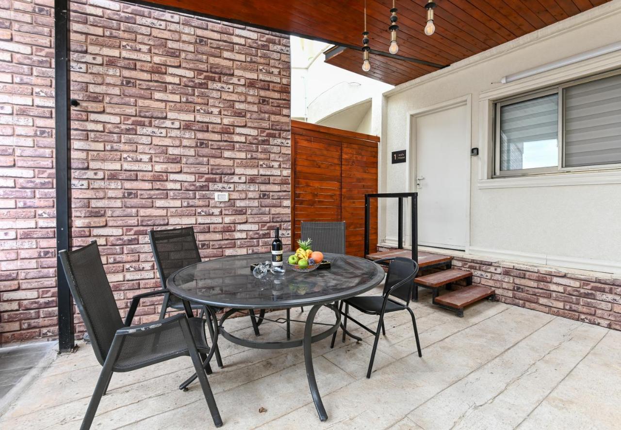 Anil's House: Zimmer with Heated Indoor Pool Daliyat al-Karmel Exterior photo